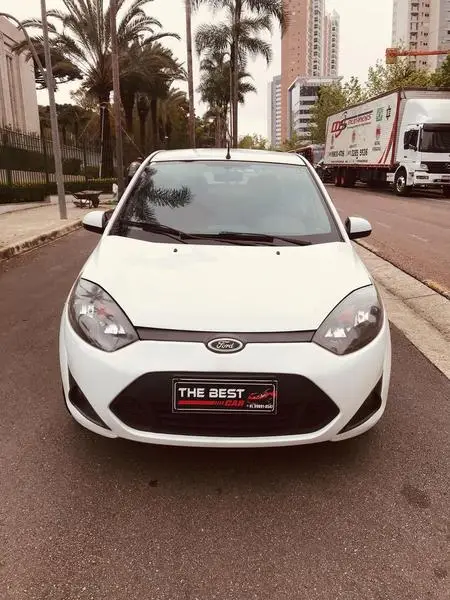 Carro Ford Fiesta Sedan 2014 SE 1.6 Rocam (Flex)