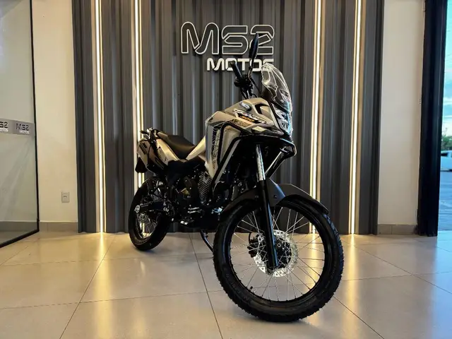 Moto Honda XRE Sahara 300 2025 Adventure
