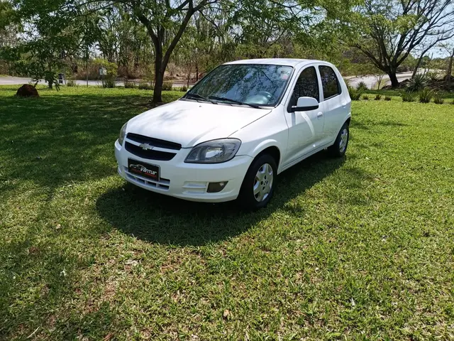 Carro Chevrolet Celta 2012 LT 1.0 (Flex)