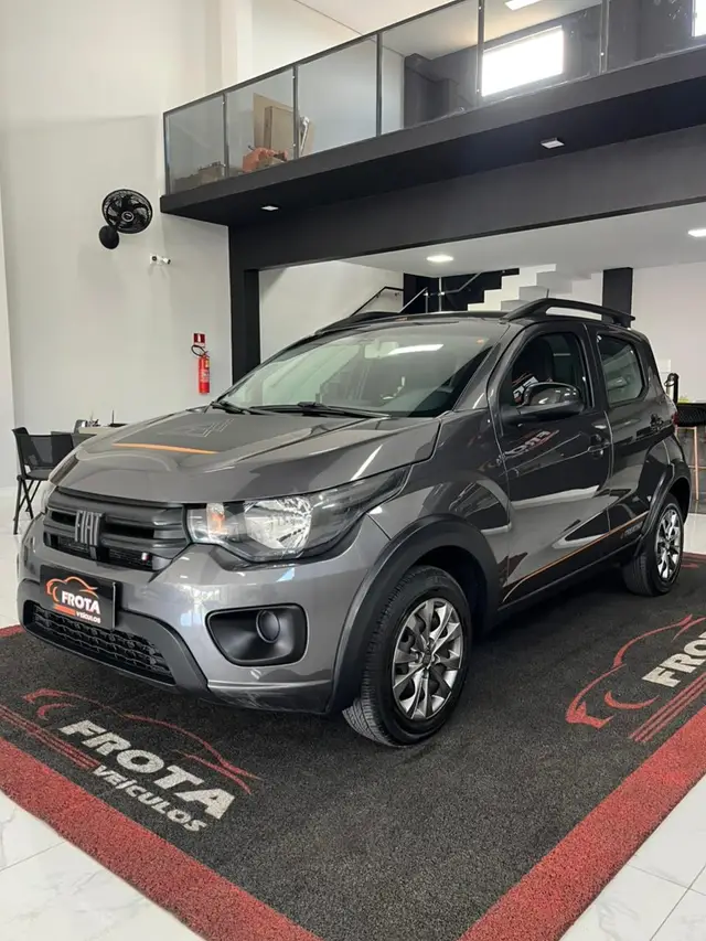Carro Fiat Mobi 2024 Trekking 1.0