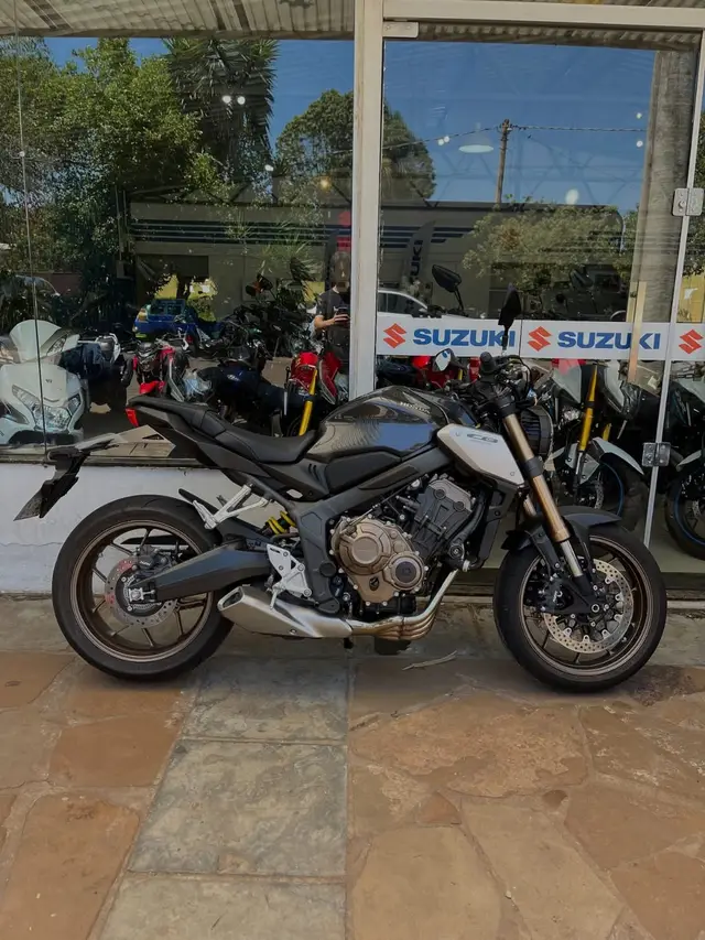 Moto Honda CB 650R 2023 (ABS)
