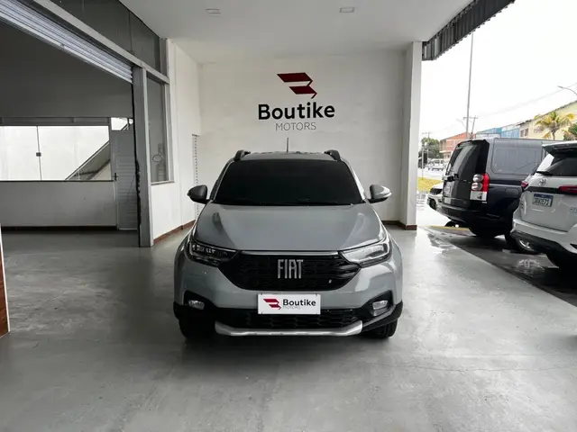 Carro Fiat Strada 2023 Volcano 1.3 CD (Flex)