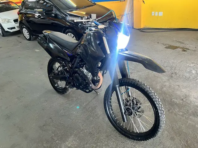 Moto Yamaha XTZ 250 Lander 2008 STD