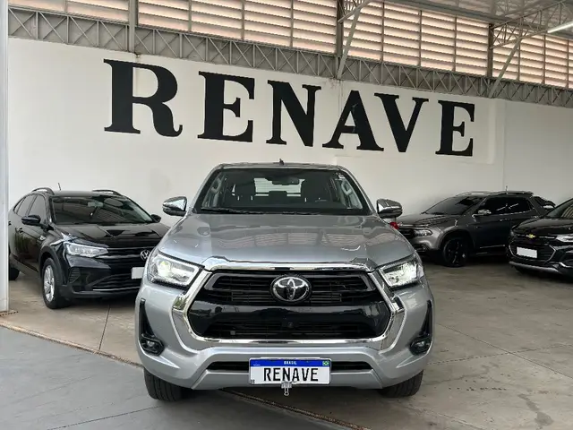 Carro Toyota Hilux Cabine Dupla 2023 SRX 4x4 2.8 Diesel