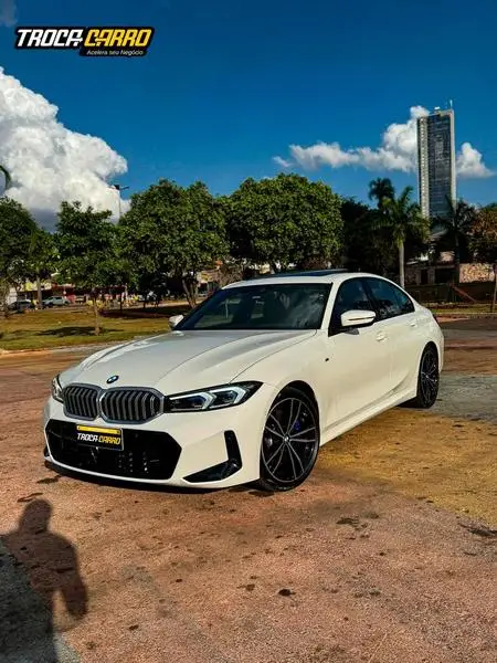 Carro BMW 320i 2023 M Sport 2.0 Turbo (Aut.)