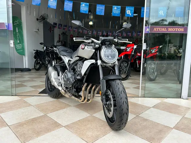 Moto Honda CB 1000R 2023 (ABS)