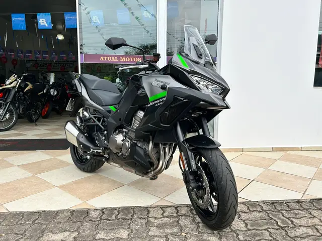 Moto Kawasaki Versys 2024 1000