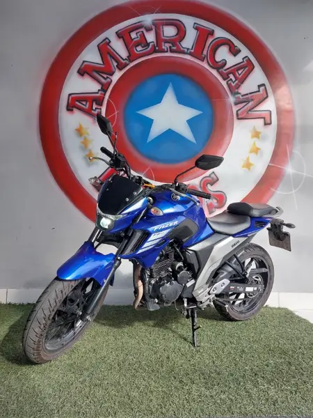 Moto Yamaha YS 250 Fazer 2022 ABS