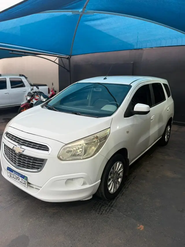 Carro Chevrolet Spin 2013 LT 5S 1.8 (Aut) (Flex)