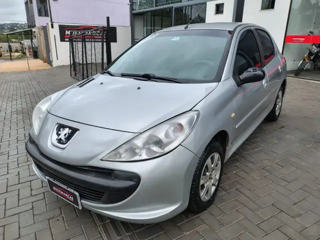 Carro Peugeot 207 2010 Hatch XR 1.4 8V (flex) 4p