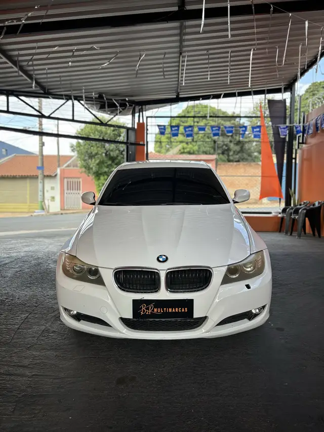 Carro BMW 320i 2010 320i 2.0 16V