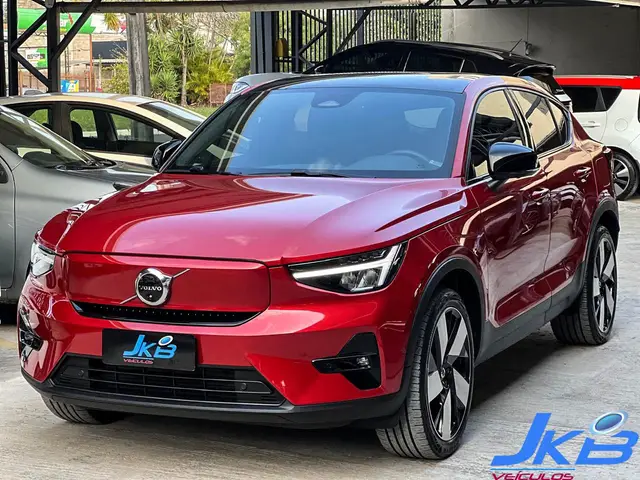Carro Volvo C40 2023 Recharge (Elétrico)