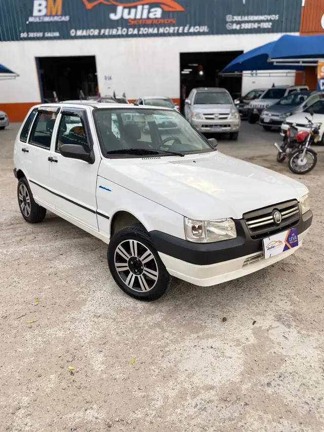 Carro Fiat Uno Mille 2011 Fire Economy 1.0 (Flex) 2p