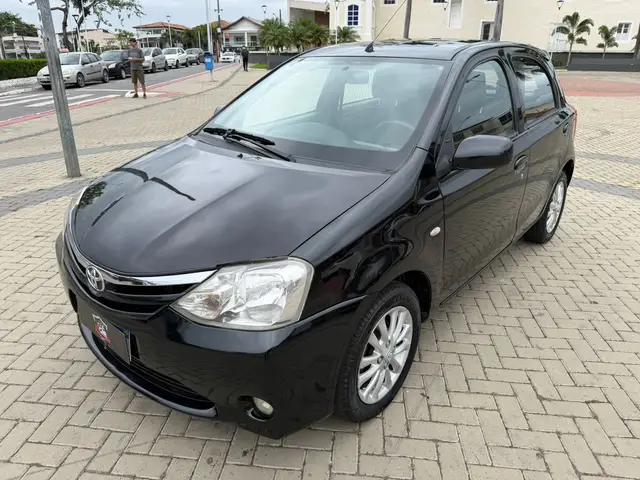Carro Toyota Etios 2013 XLS 1.5 (Flex)