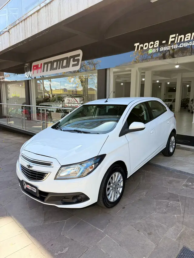 Carro Chevrolet Onix 2013 1.4 LT SPE/4