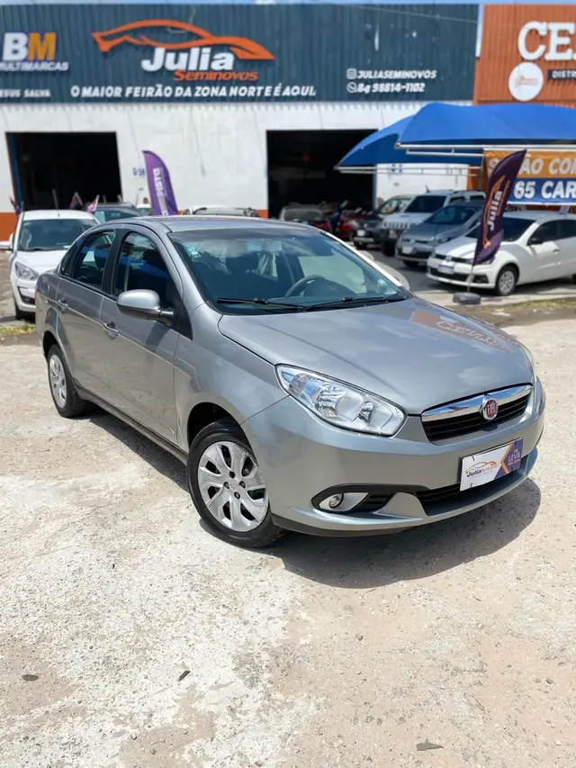 Carro Fiat Grand Siena 2015 Evo Attractive 1.4 8V (Flex)