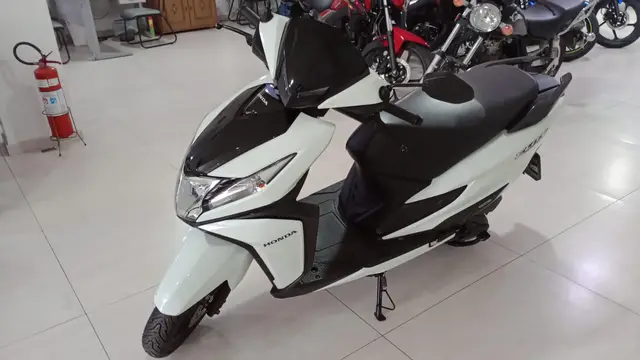 Moto Honda Elite 125 2025 CBS