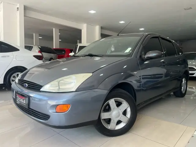 Carro Ford Focus Hatch 2002 GL 1.8 16V