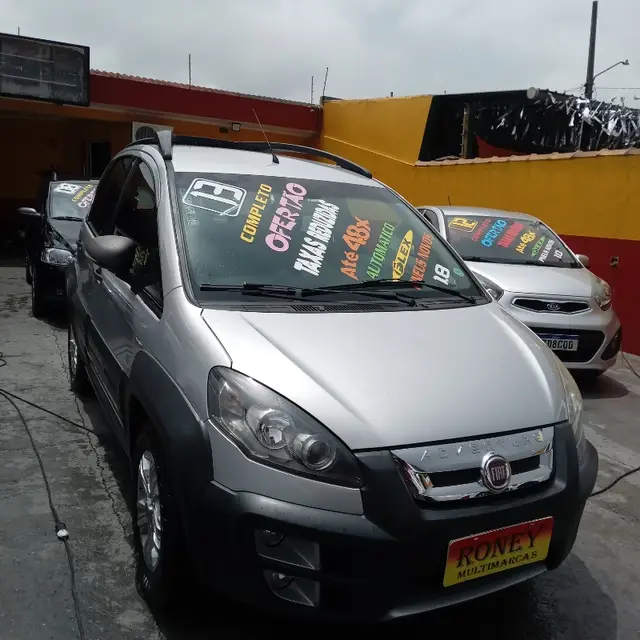 Carro Fiat Idea 2013 Adventure 1.8 16V E.TorQ (Flex)