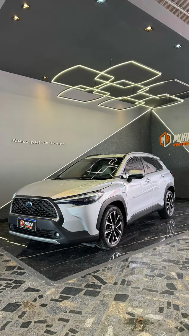 Carro Toyota Corolla Cross 2023 XRX Hybrid 1.8 (flex) (Aut)