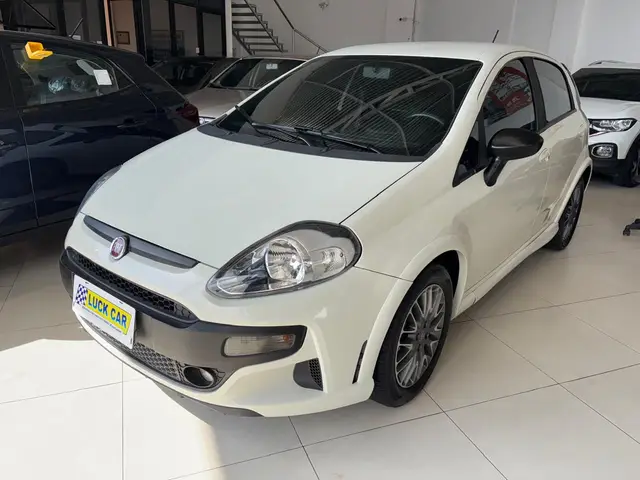 Carro Fiat Punto 2015 BlackMotion 1.8 16V (Flex)