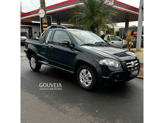 Carro Fiat Strada 2011 Adventure Locker 1.8 16V (Cabine Estendida)