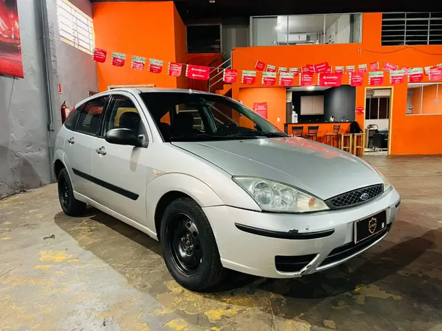 Carro Ford Focus Hatch 2009 GL 1.6 8V (Flex)