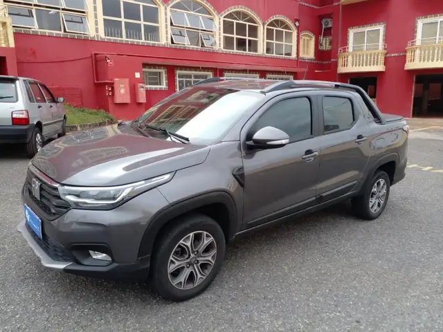 Carro Fiat Strada 2022 Volcano 1.3 CD (Flex)