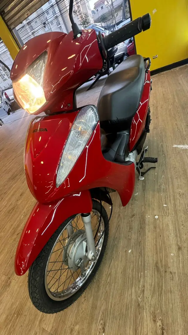 Moto Honda Biz 125i 2011 ES