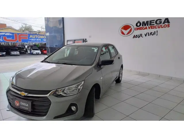 Carro Chevrolet Onix Plus 2024 LT 1.0