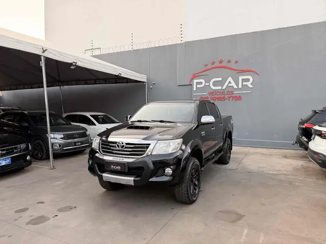 Carro Toyota Hilux Cabine Dupla 2014 Hilux 3.0 TDI 4x4 CD SRV