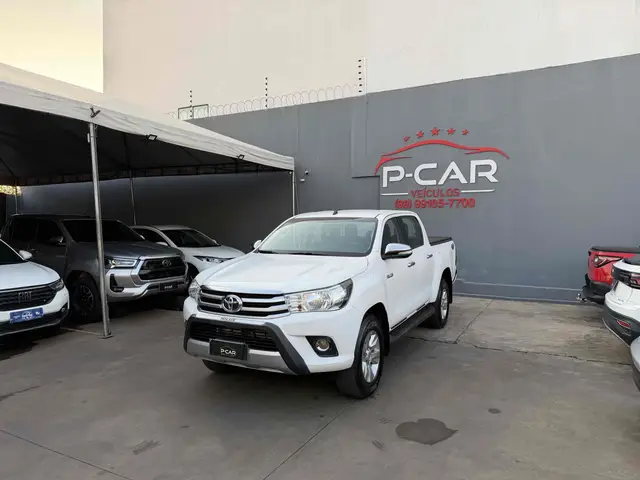 Carro Toyota Hilux Cabine Dupla 2017 Hilux 2.8 TDI SR CD 4x4 (Aut)