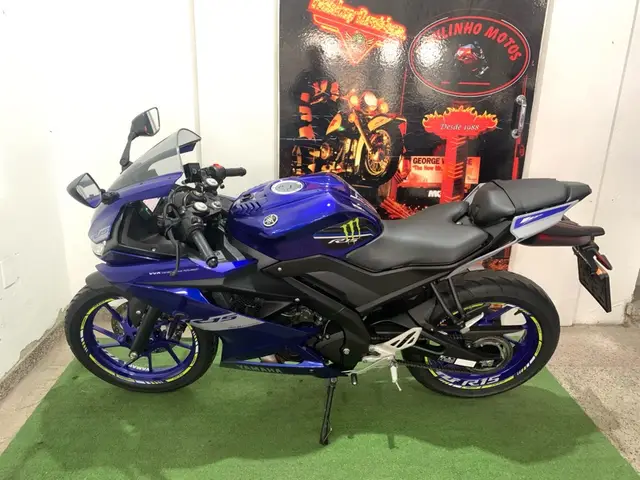Moto Yamaha YZF R15 2024 ABS