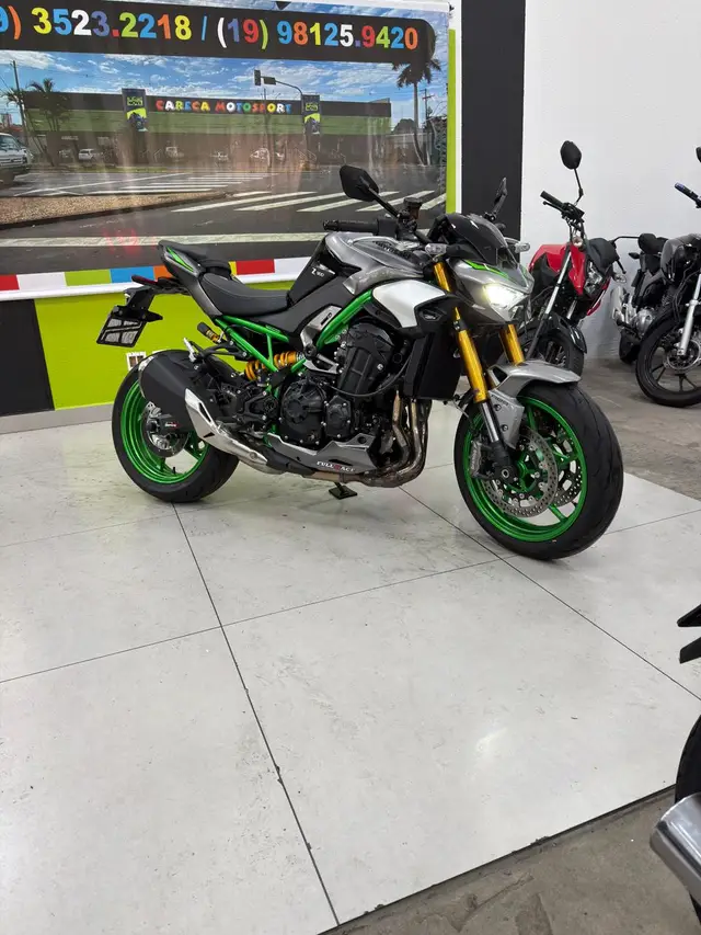 Moto Kawasaki Z 900 2026 R Edition