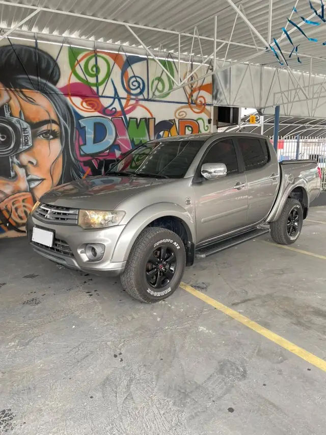 Carro Mitsubishi L200 Triton Sport 2012 3.5 V6 (Flex) (Aut)