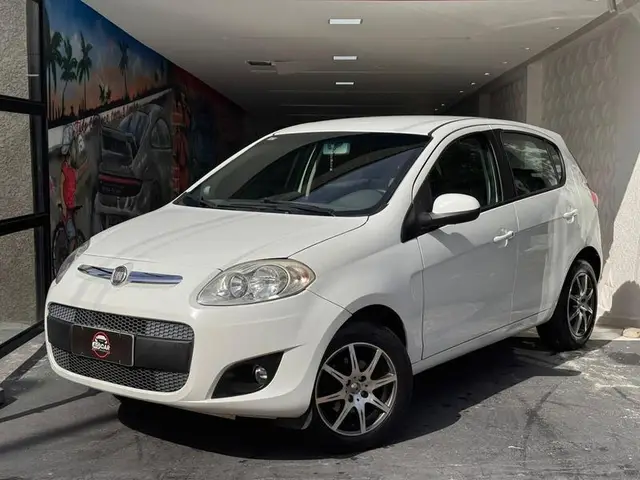 Carro Fiat Palio 2015 Essence 1.6 16V (Flex)