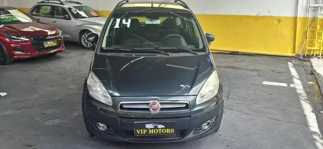 Carro Fiat Idea 2014 Attractive 1.4 8V (Flex)