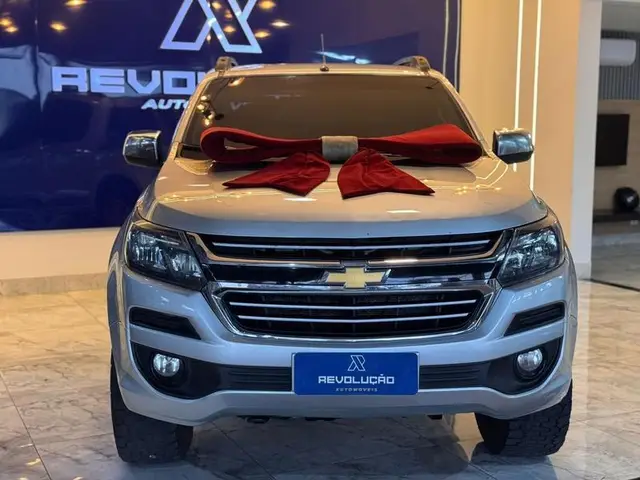 Carro Chevrolet S10 Cabine Dupla 2019 S10 2.5 ECOTEC SIDI Advantage 4x2 (Cabine Dupla)