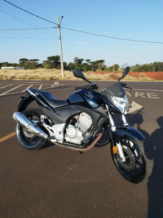 Moto Honda CB 300R 2012 Edição Especial