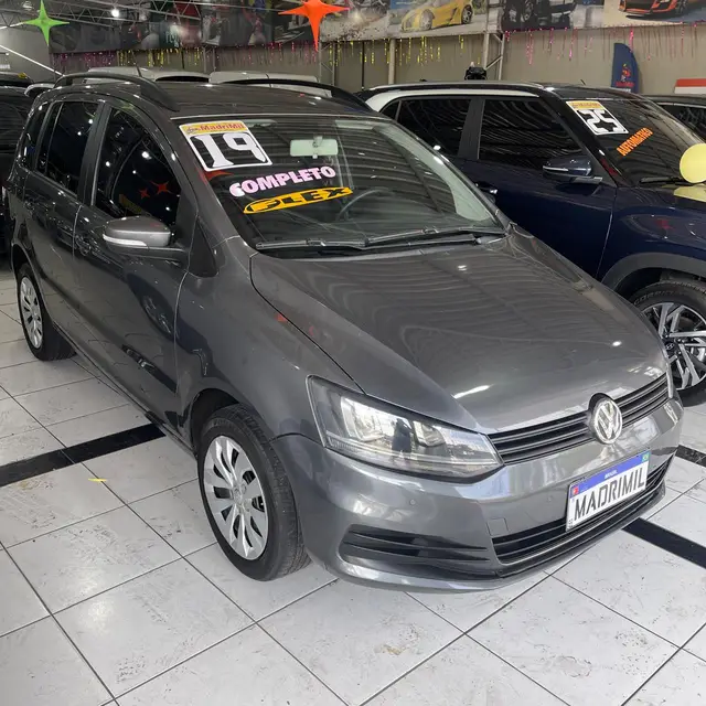 Carro Volkswagen SpaceFox 2019 1.6 MSI Trendline (Flex)