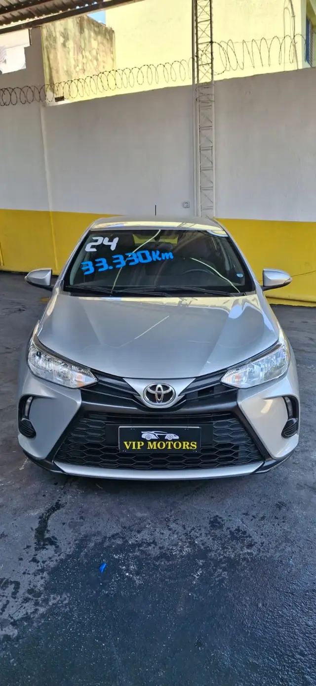 Carro Toyota Yaris Sedan 2024 XL 1.5 Flex 16V 4p Aut.