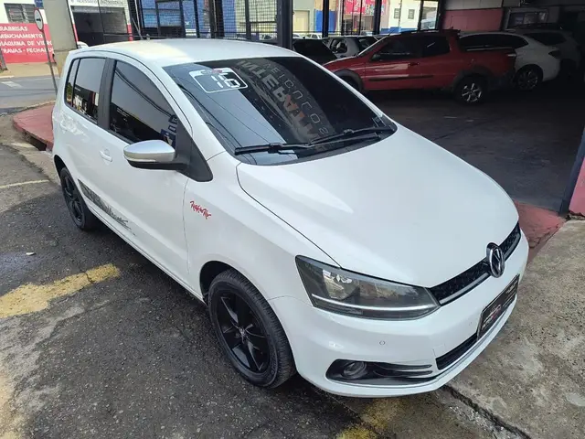 Carro Volkswagen Fox 2016 1.6 MSI Rock in Rio (Flex)