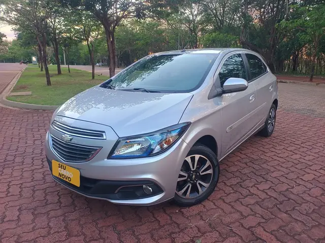 Carro Chevrolet Onix 2014 1.4 LTZ SPE/4