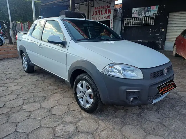 Carro Fiat Strada 2019 Freedom 1.4 CD (Flex)