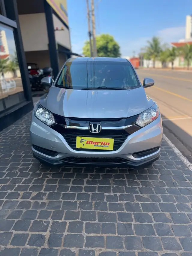 Carro Honda HR-V 2017 LX CVT 1.8 I-VTEC FlexOne