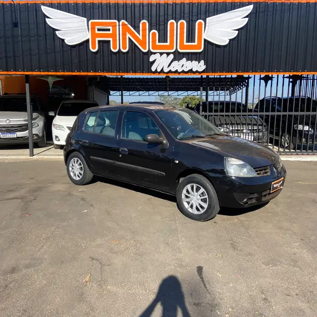 Carro Renault Clio 2011 Hi-Flex 1.0 16V