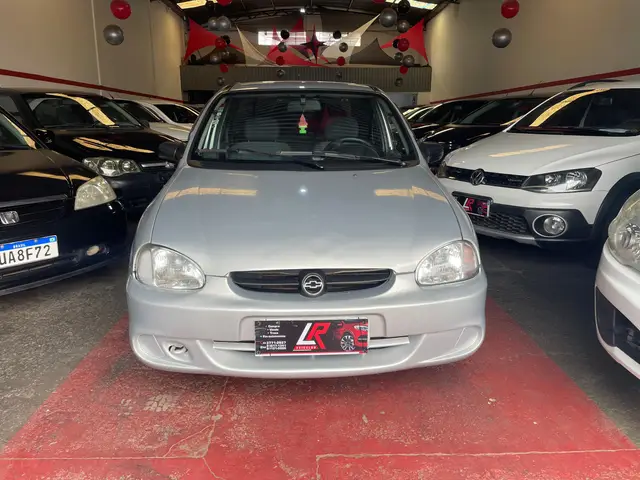 Carro Chevrolet Corsa Sedan 2001 Milenium 1.0 MPFi 16V