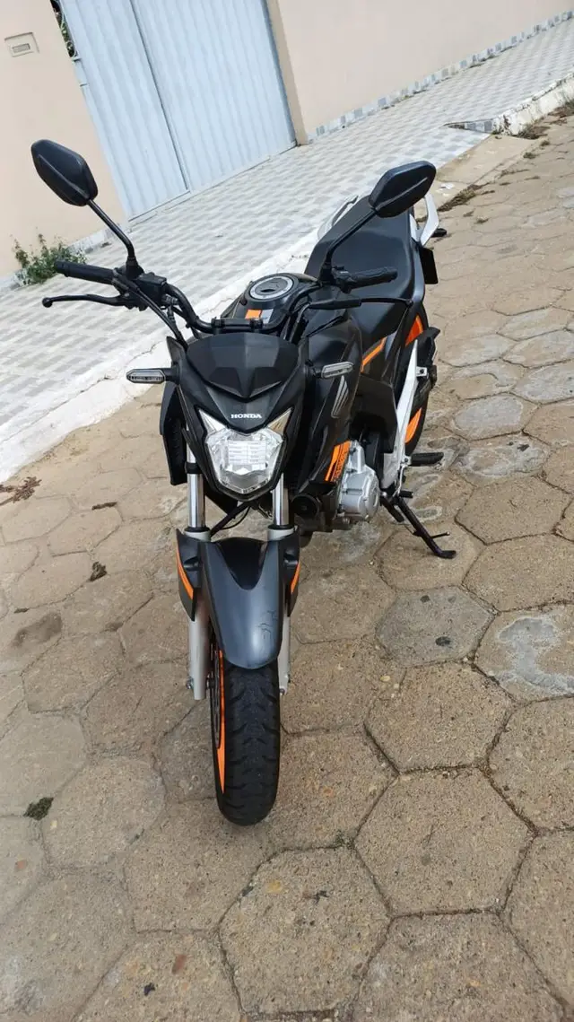 Moto Honda CB 250F Twister 2021 (CBS)