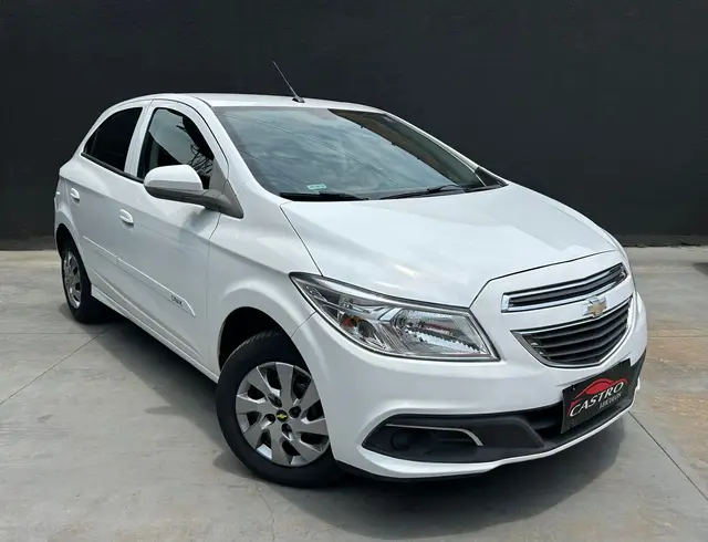 Carro Chevrolet Onix 2013 1.0 LT SPE/4