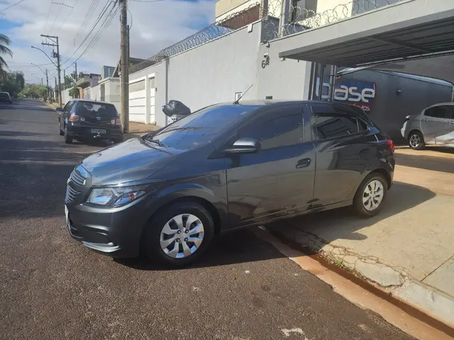 Carro Chevrolet Onix 2019 1.0 Joy SPE/4